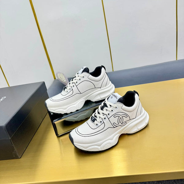 SNEAKER IN WHITE MIX BLACK BREATHABLE FABRIC