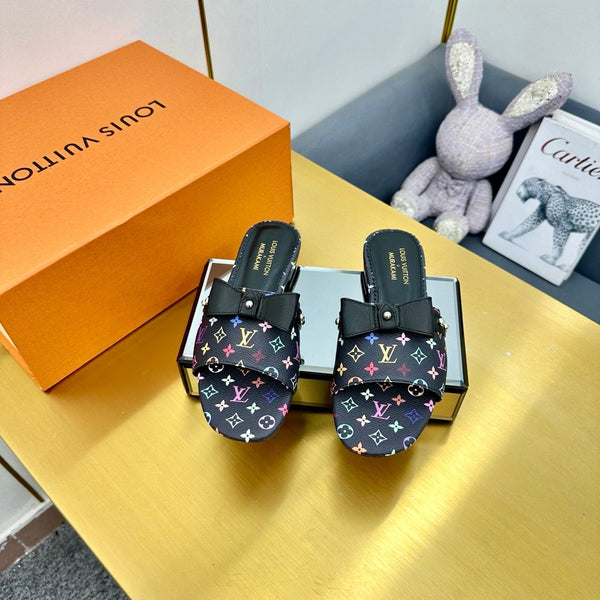LV 25C LV x TM 6AM Flat Mule Black Bow Nero con Monogramma Multicolore Pelle 219950