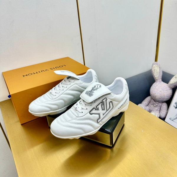LV 25C Sneaker LV Footprint Soccer Blanc Cuir de Veau uni 219936