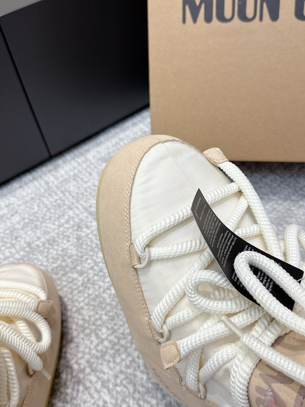 Moon Boot Icon White Beige Geometric Print Leather Cavas 515585