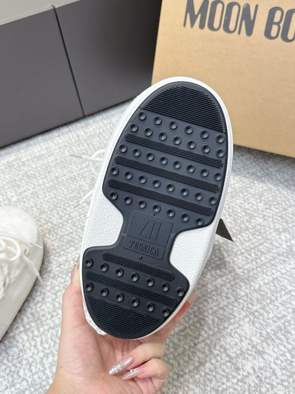 Moon Boot Icon Low Fur White Leather Faux Fur 515593