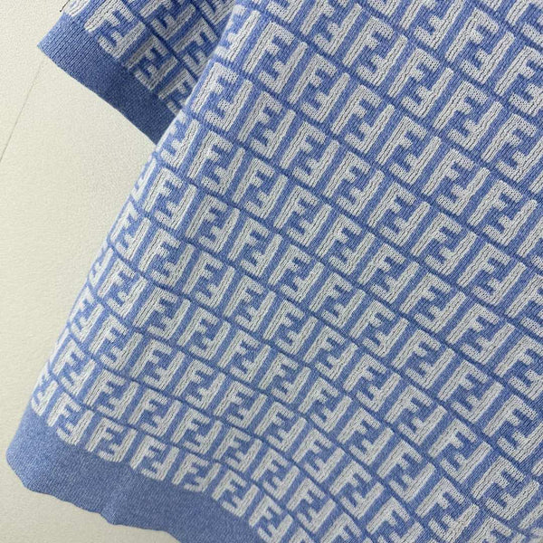 Fendi 25 Knitted Round Neck Short Sleeves Blue Wool F155
