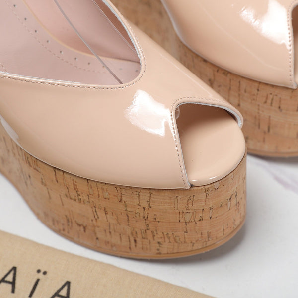 SANDALO ALAIA CON ZEPPA IN PELLE DI VITELLO LUCIDA BEIGE TAN E GOMMA BEIGE