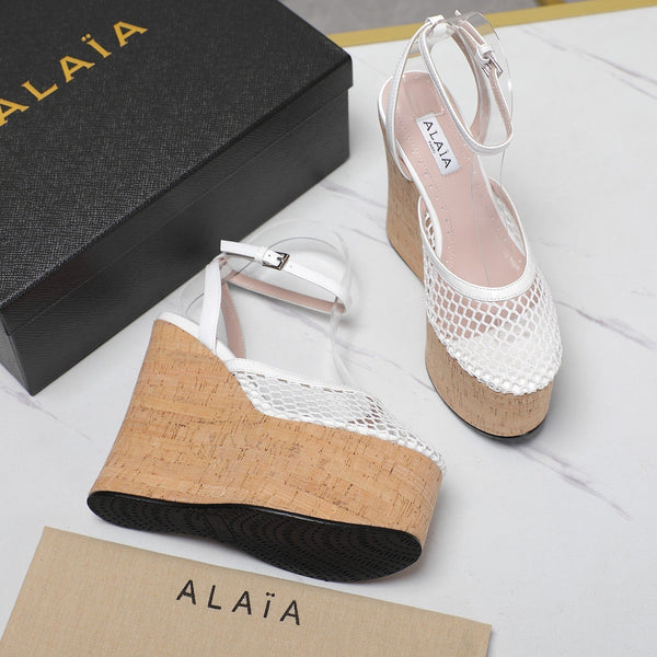 SANDALO ALAIA CON ZEPPA IN RETE BIANCA E GOMMA BEIGE