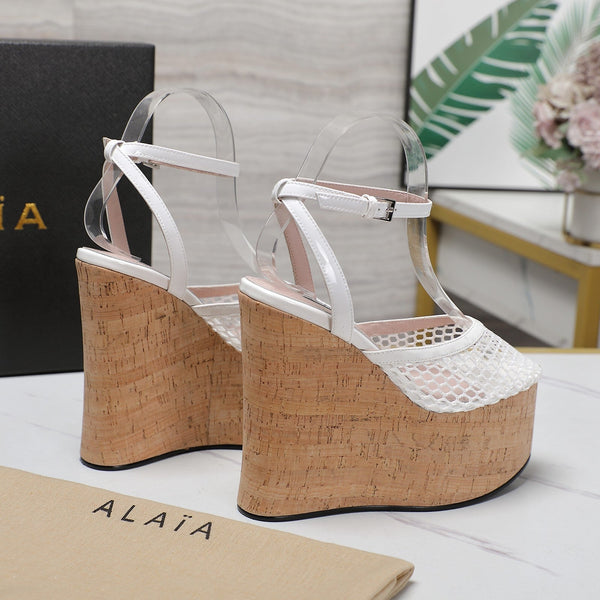 SANDALO ALAIA CON ZEPPA IN RETE BIANCA E GOMMA BEIGE