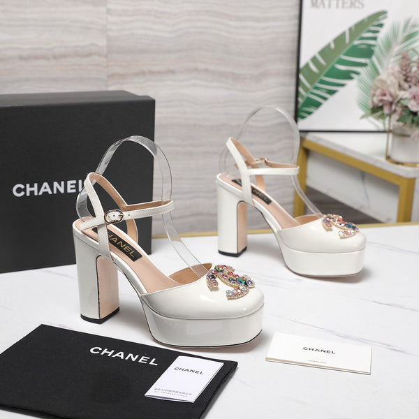 CC 25s Multicolor Stones Buckle Sandals 110mm White Patent Leather & Sheepskin 425825