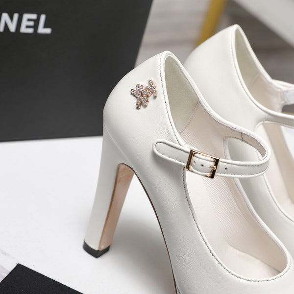 CC Buckle Platform Pumps 100mm White Lambskin 425879