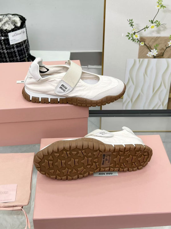 Miu Tyre Ballerina Shoes White Suede Fabric 456343