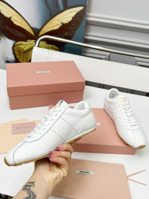 Miu Plume Sneakers White Cowhide 456354