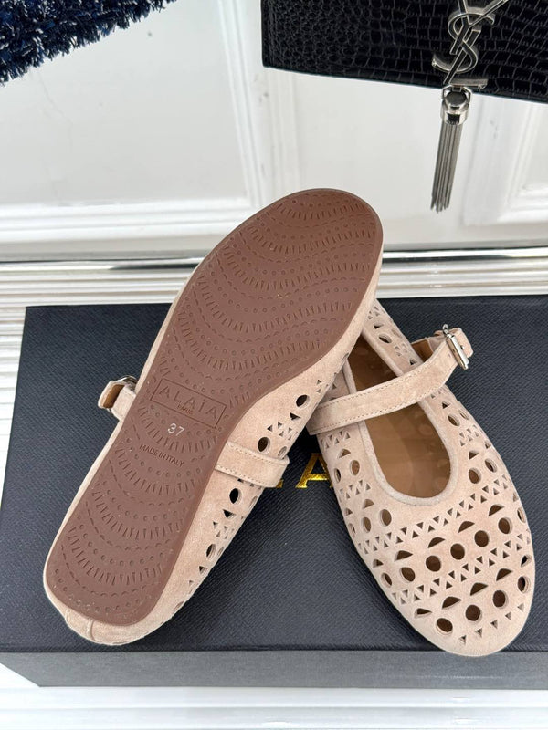 Alaia Women's Ballet Flat Nude Suede 293219
