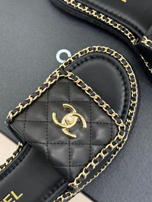 FLAT CHAIN HEART SLIPPER IN BLACK LAMBSKIN