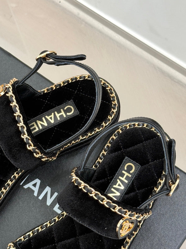 FLAT CHAIN HEART SANDAL IN BLACK VELVET