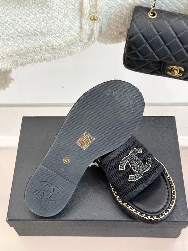 CC Mesh Hollow Chain Double C Thick-Soled Slippers 20mm Black 265647