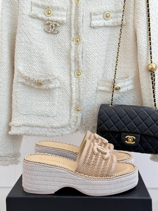 CC Mesh Hollow Chain Double C Thick-Soled Slippers 70mm Beige 265649