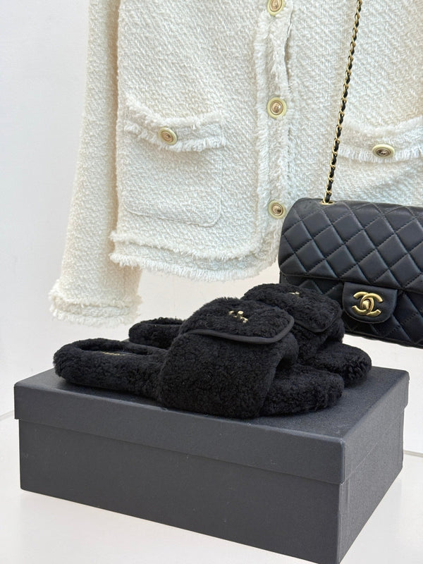 Chanel 25 Buckle Flip-up Thick-soled Slippers Black Wool 465380