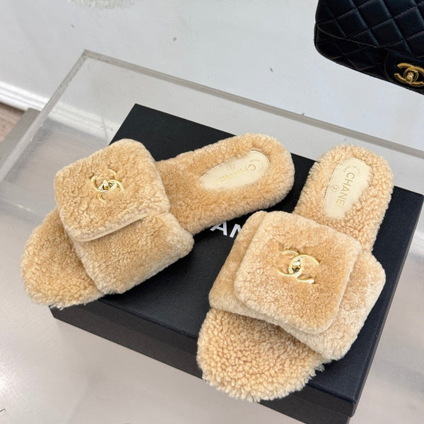 Chanel 25 Buckle Flip-up Thick-soled Slippers Beige Wool 465382