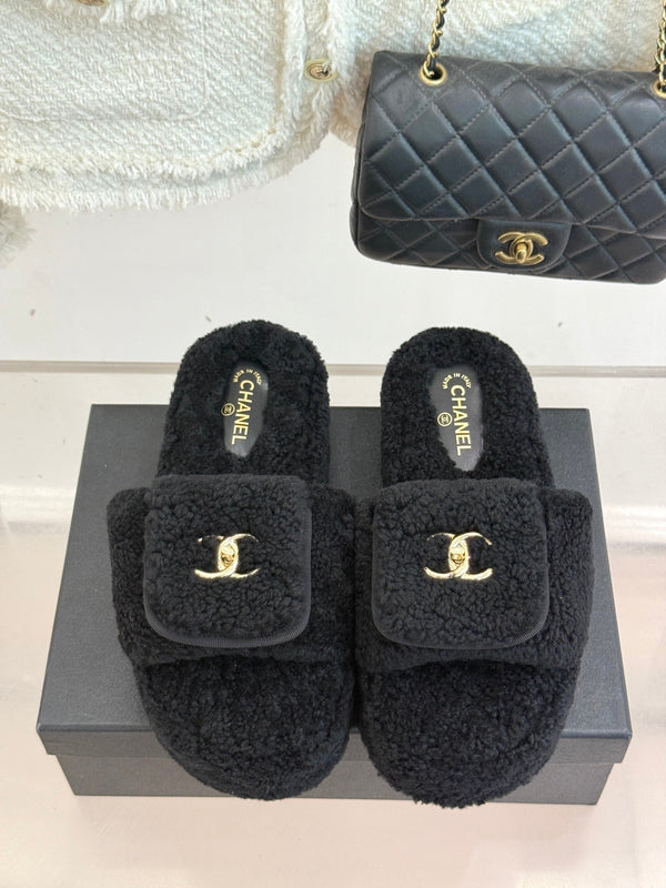 Chanel 25 Buckle Flip-up Thick-soled Slippers Black Wool 465386
