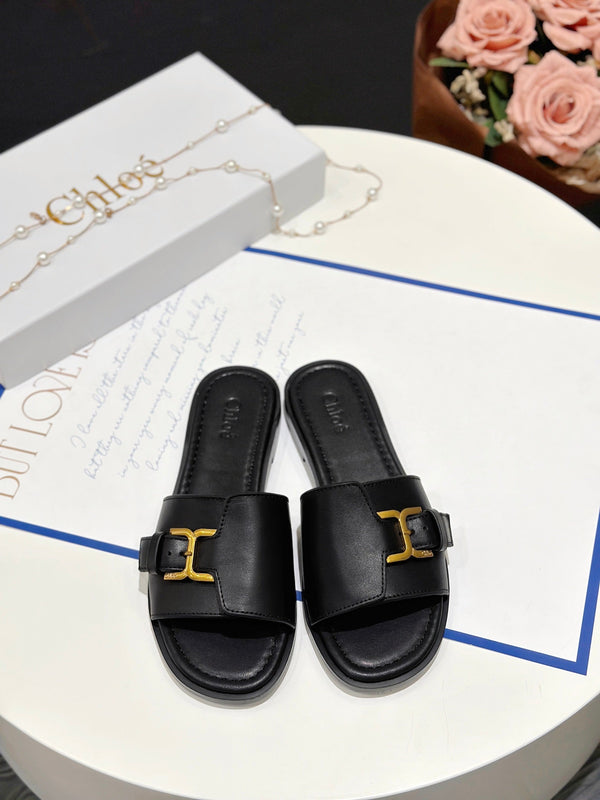 CHLOÉ HLOE MARCIE SLIDE IN BLACK CALFSKIN WITH GOLD HARDWARE
