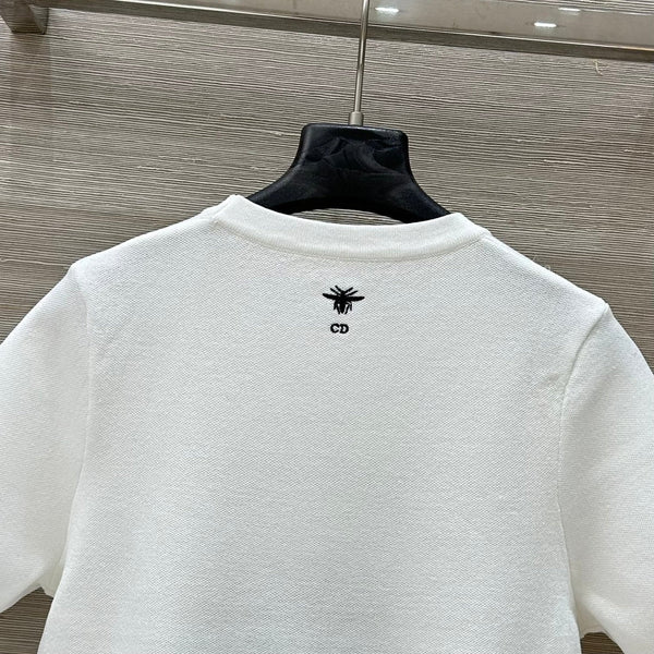 CD 25 Snake Embroidery Knitted Short-sleeved Top White Tencel Wool