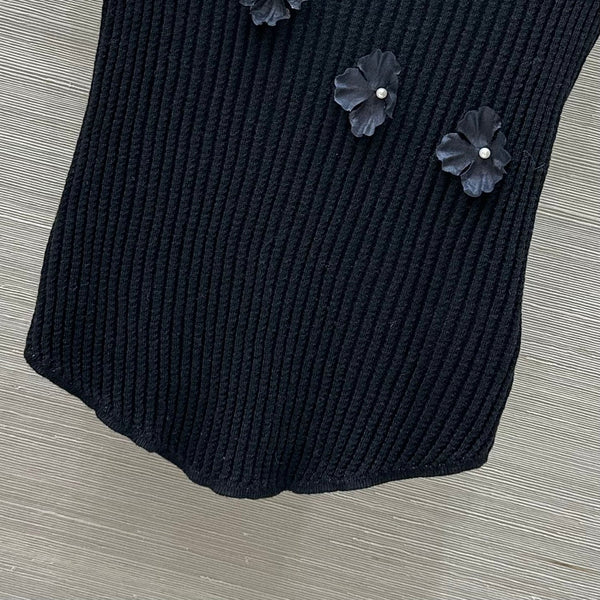 CC 25 Flower Set Black Wool Acrylic