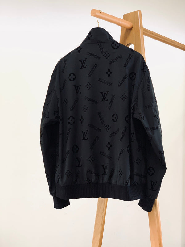 LV BLACK JACKET 239037