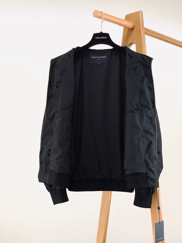 LV BLACK JACKET 239037