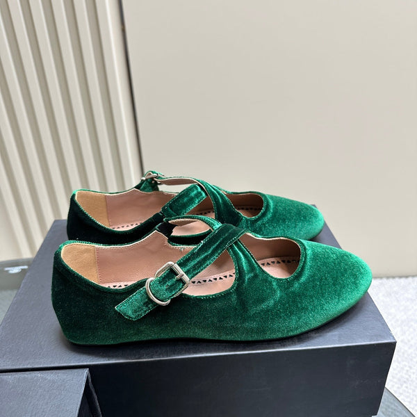 Alaila Criss Cross Ballet Flats In Dark Green Velvet 920787