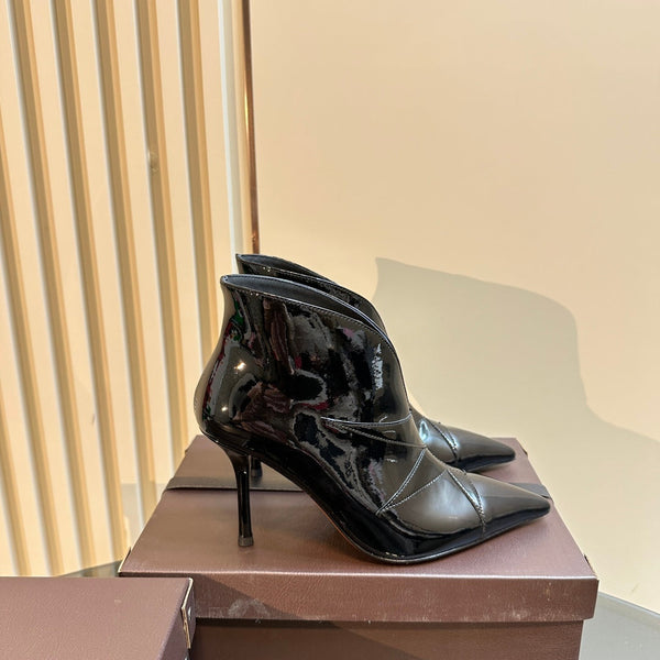 Alaila Heeled Ankle Boots 85mm In Black Glossy Cowhide 921034