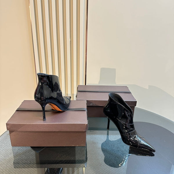 Alaila Heeled Ankle Boots 85mm In Black Glossy Cowhide 921034