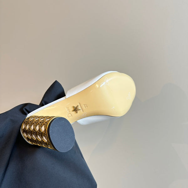 CD Icon Heeled Slide 95mm White Calfskin