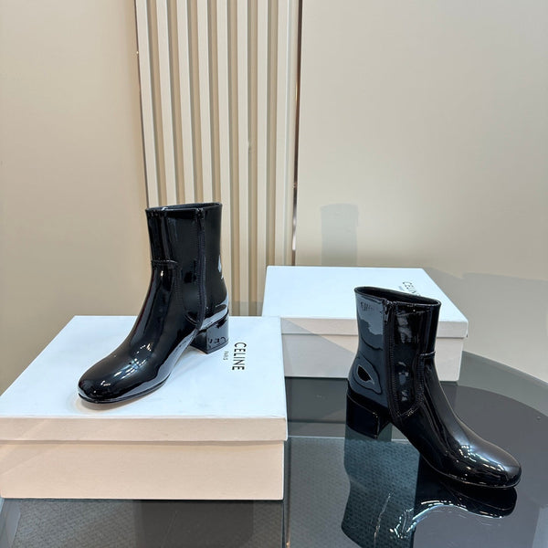 STIVALI CON TACCO SPESSO TRIPHOME IN PELLE DI MONTONE NERA