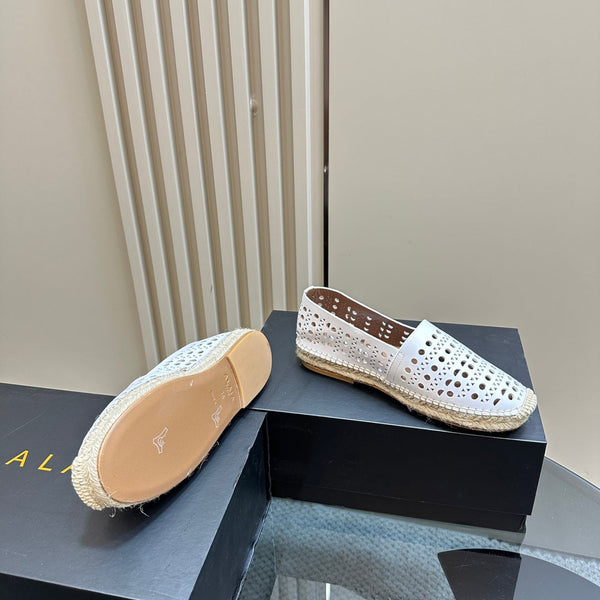 Alaila Vienne Espadrilles In White Cowhide 946258