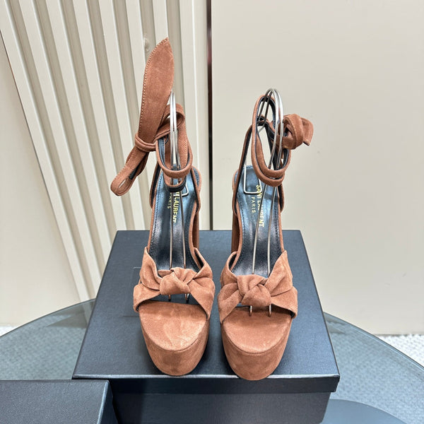 SANDALI CON PLATEAU BIANCA IN CAMOSCIO MARRONE SIENA