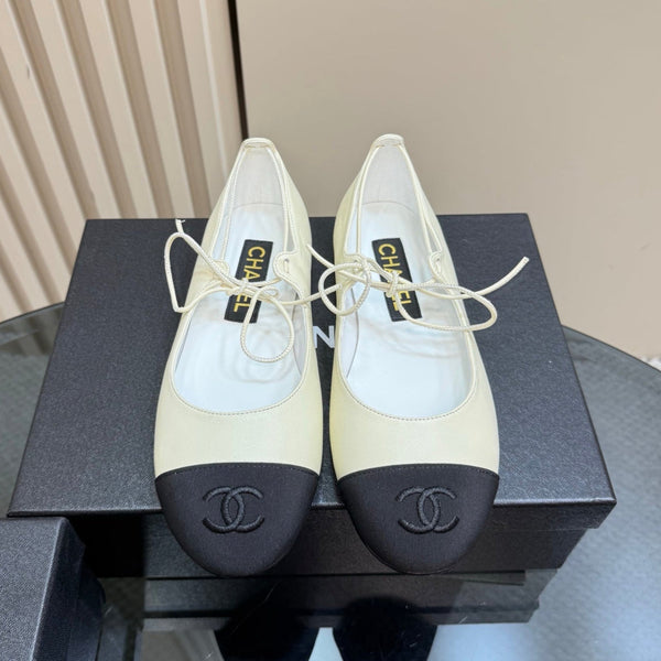 CC 25 Mary Jane Flat Beige Cream Leather with Fabric 239407