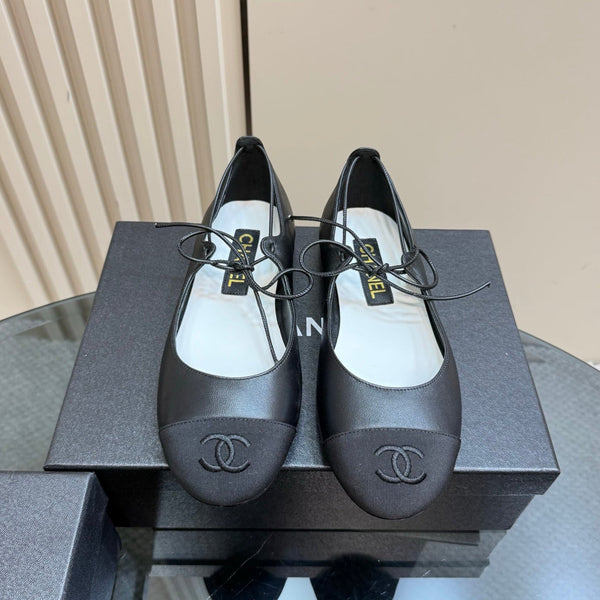 CC 25 Mary Jane Flat Black Leather with Fabric 239412