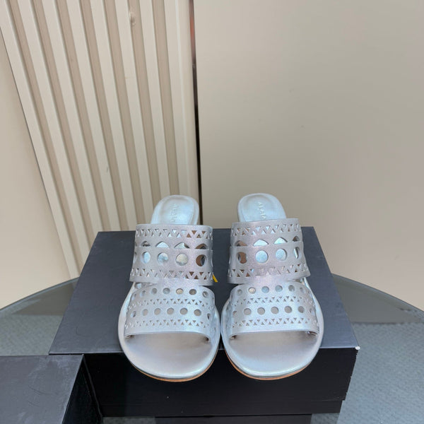 Alaia Vienne Cutout Kitten-Heel Slide Sandals Silver Sheepskin 299664