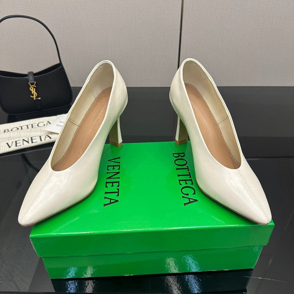 BV Pump 90mm White Calfskin 427647