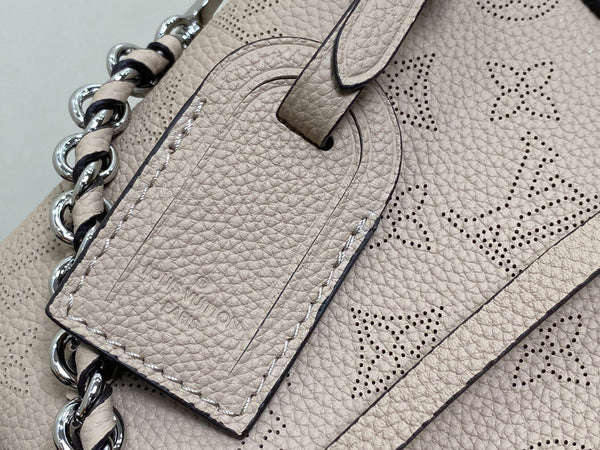 hand it all pm 29cm dark beige mahina calfskin