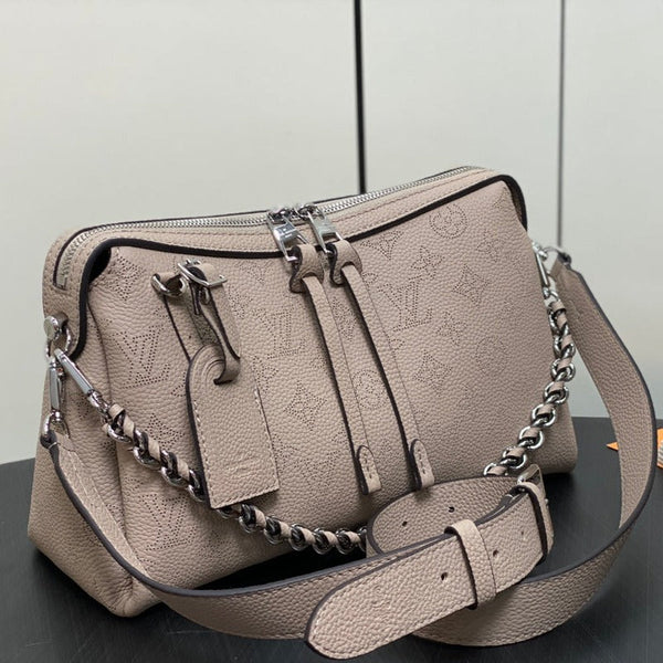 hand it all pm 29cm dark beige mahina calfskin