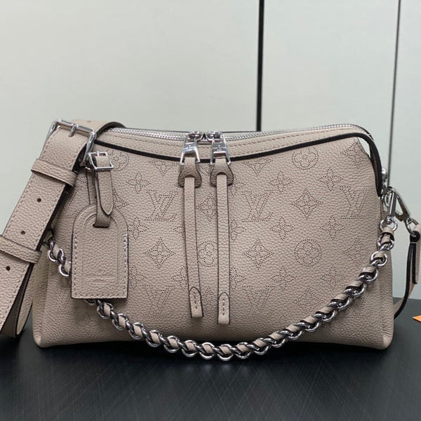 hand it all pm 29cm dark beige mahina calfskin