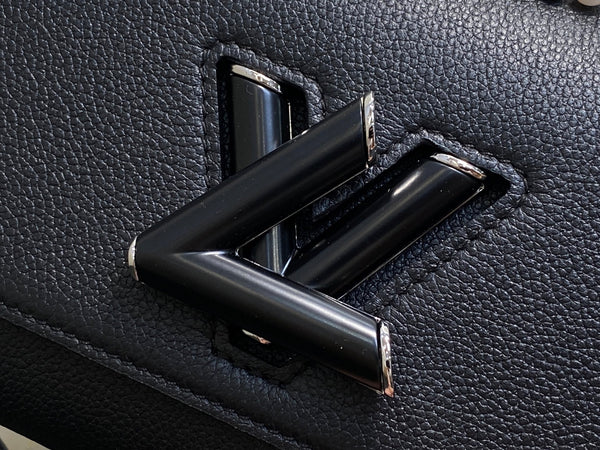 Twist MM Slim 23cm Black Calfskin