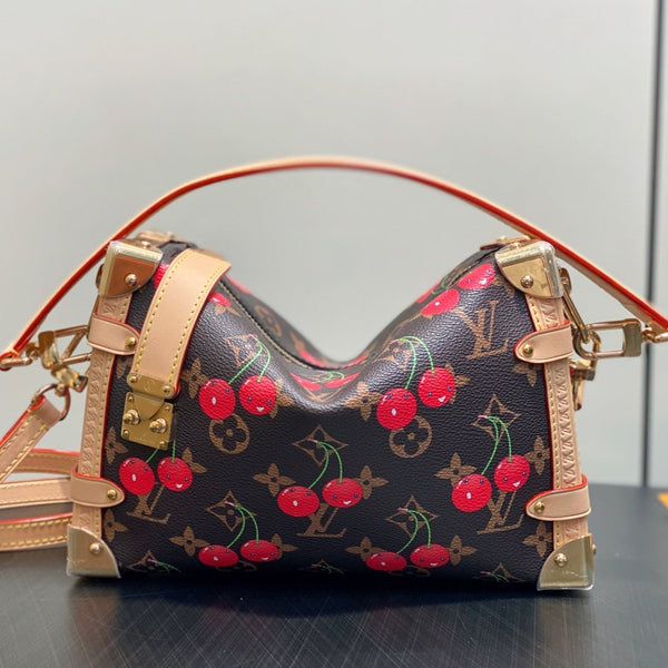 Baule laterale LV x TM MM 23,5 cm in tela marrone ciliegia 