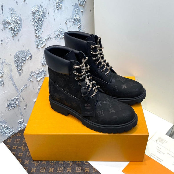 Stivaletto alla caviglia LV x Timberland 6-In 35mm in pelle scamosciata monogrammata nera