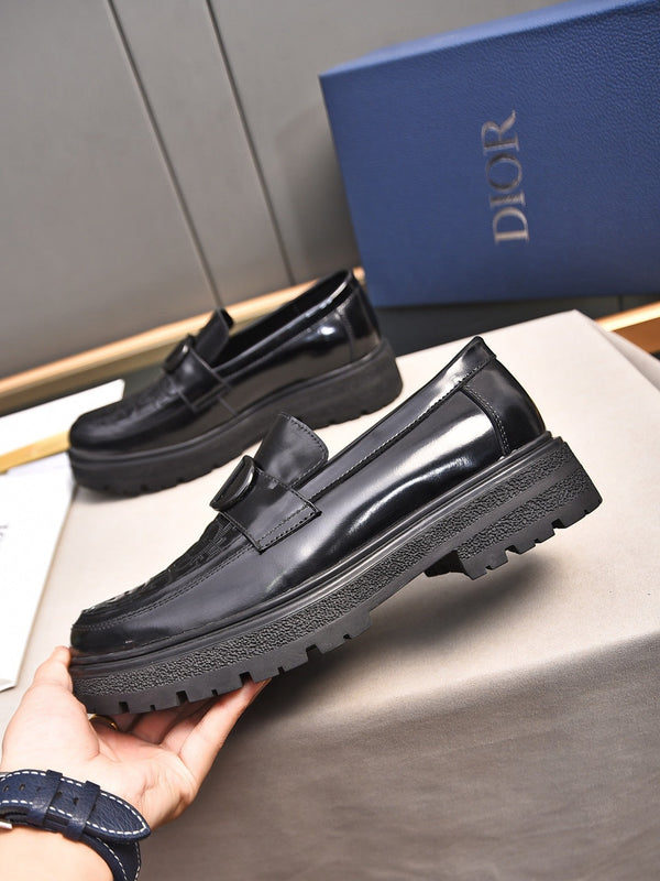 CD SYMBOL EXPLORER LOAFER GLOSSY BLACK MONOGRAM CALFSKIN