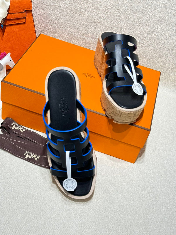 ISABELLA SANDAL BLACK CALFSKIN