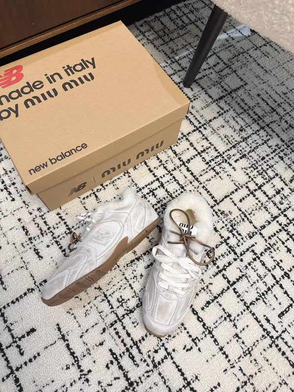 Miu Balance 530 SL Sneakers Fleece Lining White Retro Suede