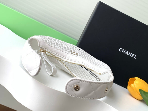 CC 25S Pouch Bag 17cm White Mesh Calfskin
