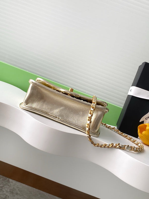 CC 25C Flap Bag 19cm Gold Metalic Quilted Lambskin