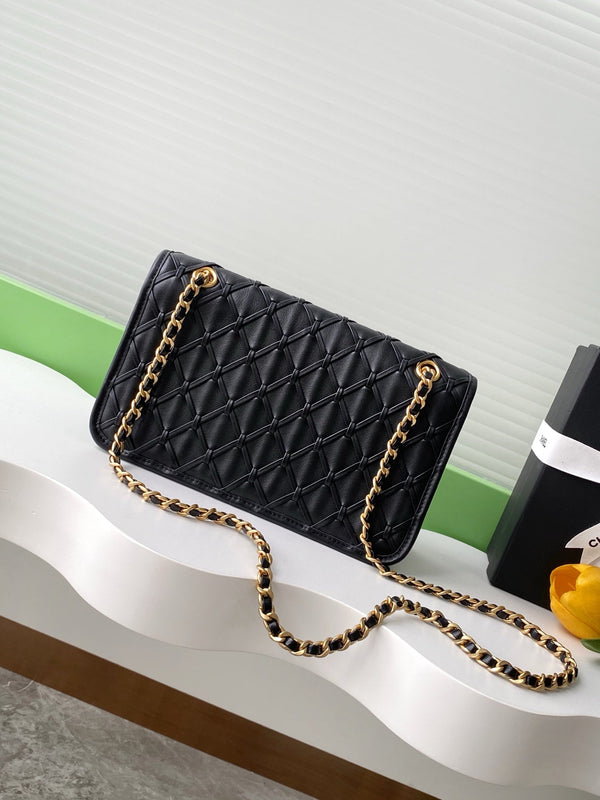 CC 25C Flap Bag 25cm Black Quilted Lambskin
