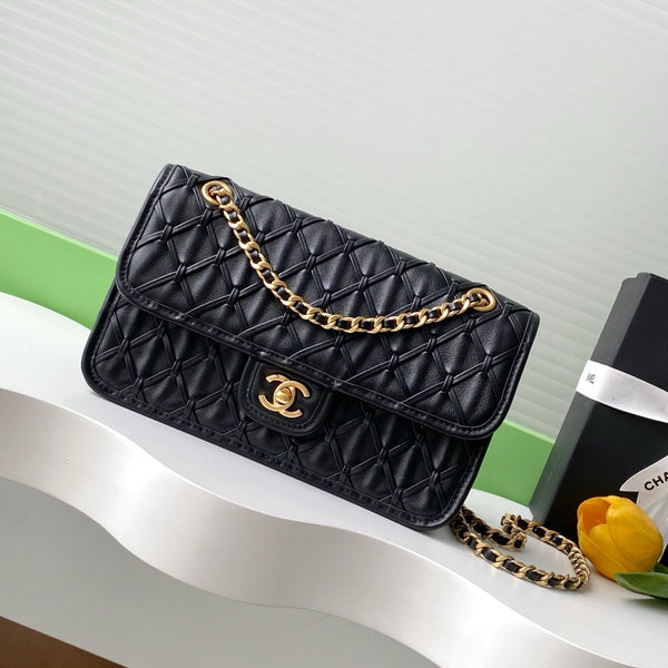 CC 25C Flap Bag 25cm Black Quilted Lambskin